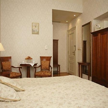 オストヤ パレス ホテル クラクフ 部屋 写真